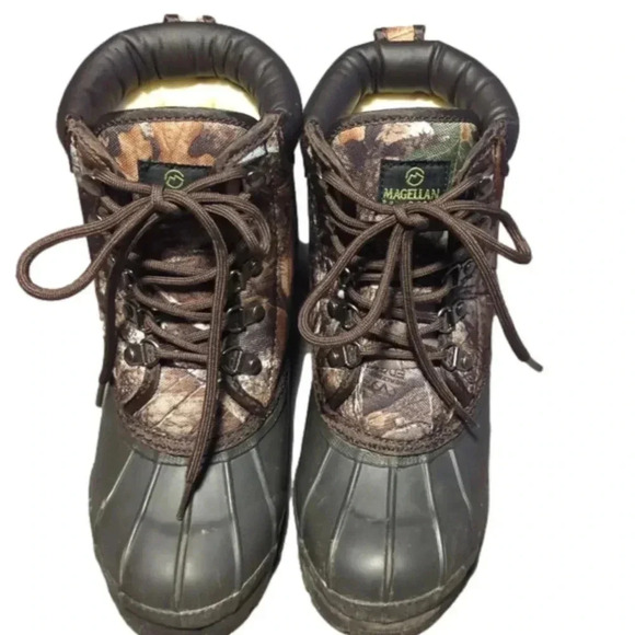 MAGELLAN Outdoor Youth Duck Hunt Boots - Picture 1 of 7